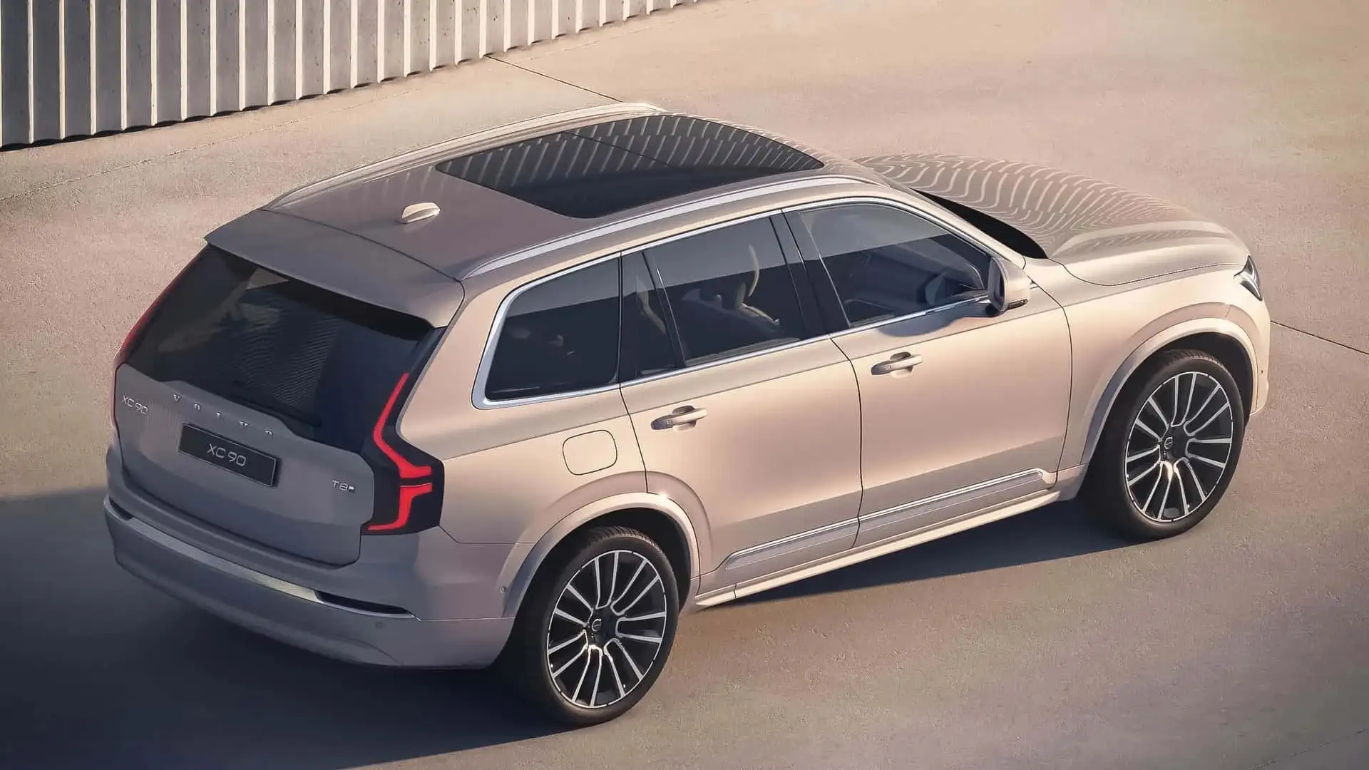 Volvo XC90 Unveils Upgraded Version, Deliveries Starting by Year-End